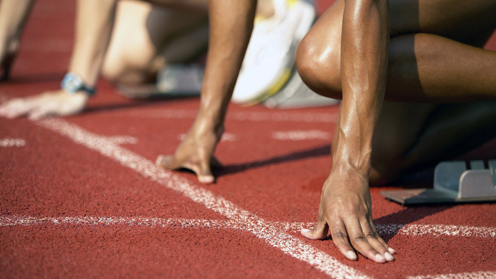 跨界风暴，班凯罗F1首战封王，深圳队加时绝杀雷霆的双重奇迹